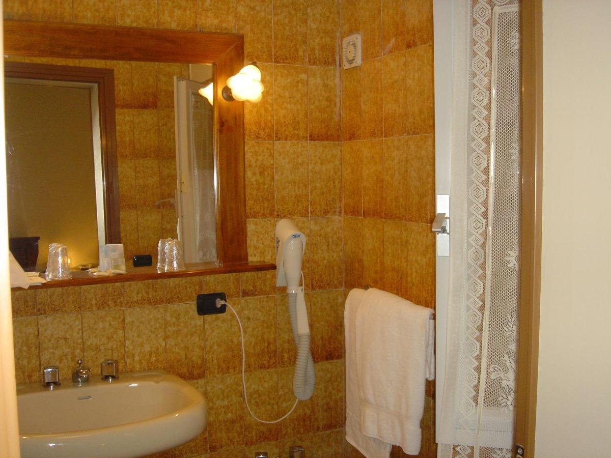 Malaspina Hotel & Resort Bosa Dış mekan fotoğraf