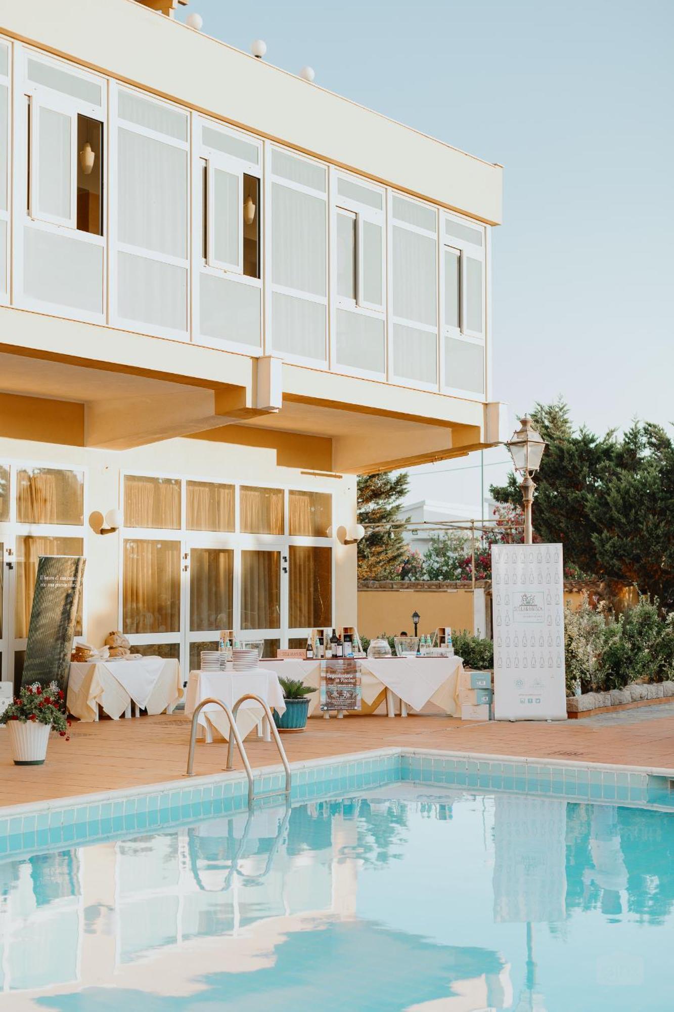 Malaspina Hotel & Resort Bosa Dış mekan fotoğraf