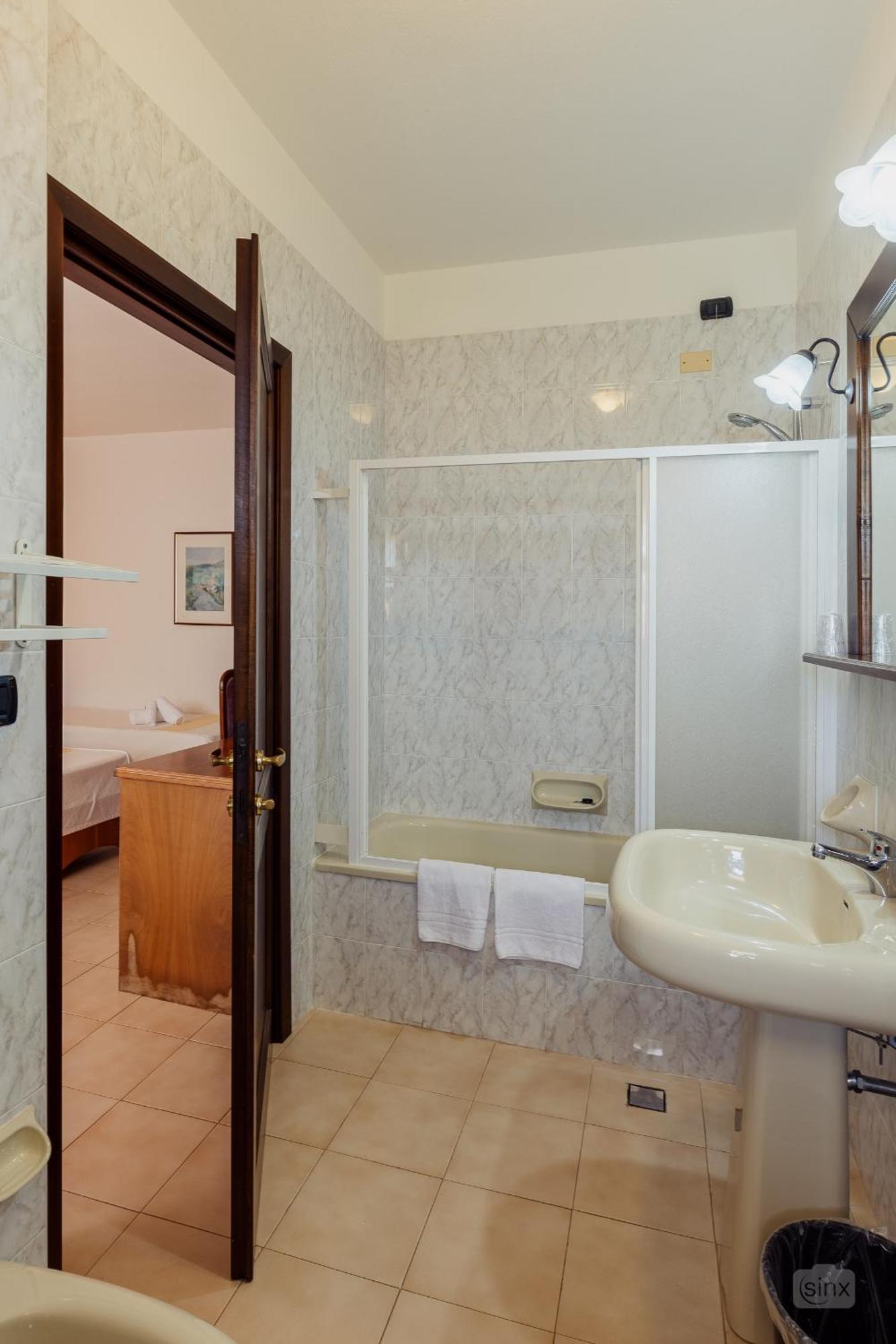 Malaspina Hotel & Resort Bosa Dış mekan fotoğraf