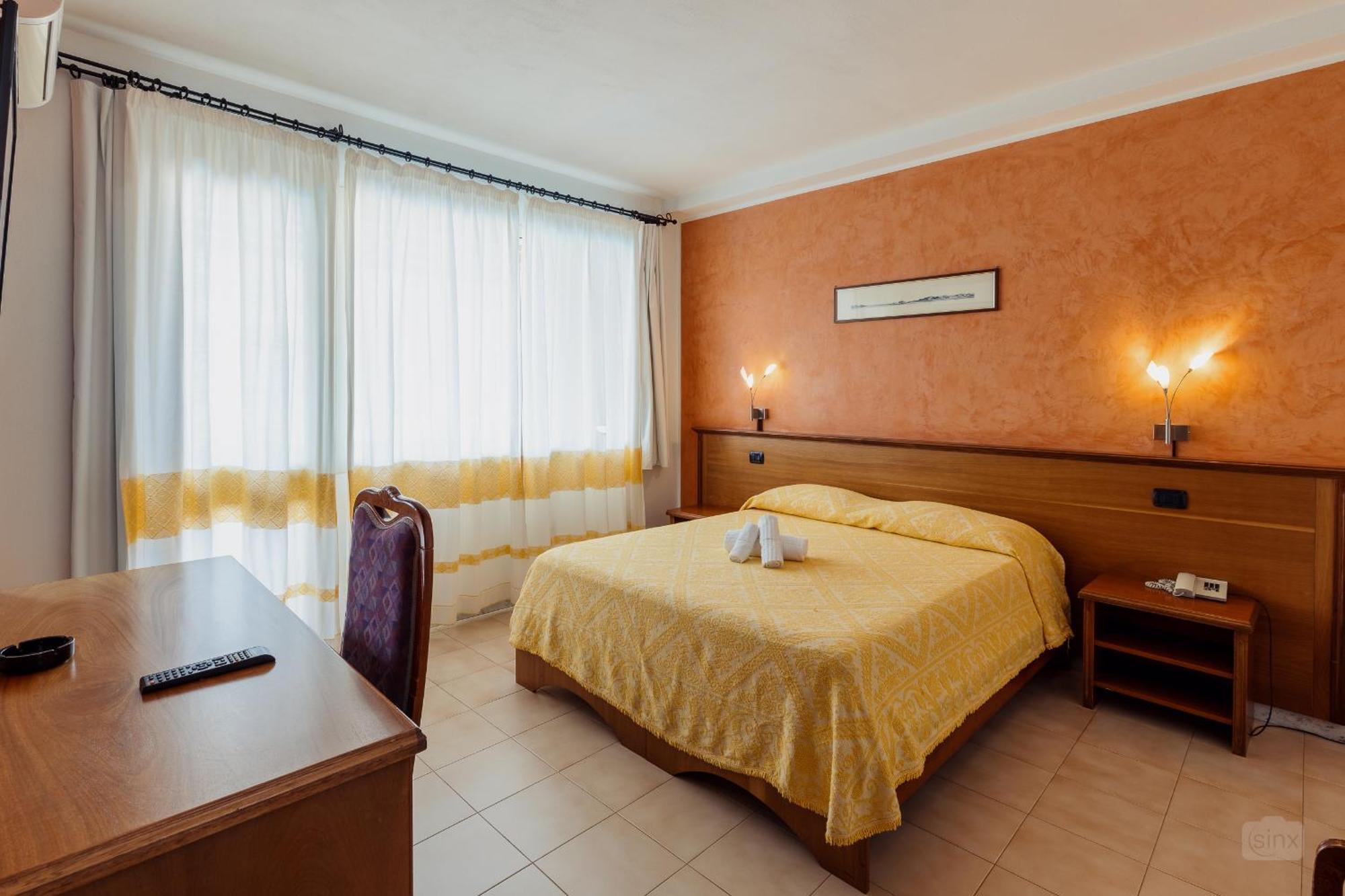Malaspina Hotel & Resort Bosa Dış mekan fotoğraf